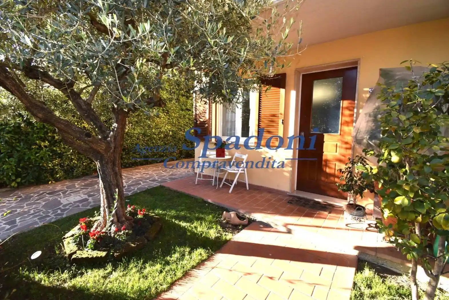 Villetta a schiera in vendita a Massa e Cozzile