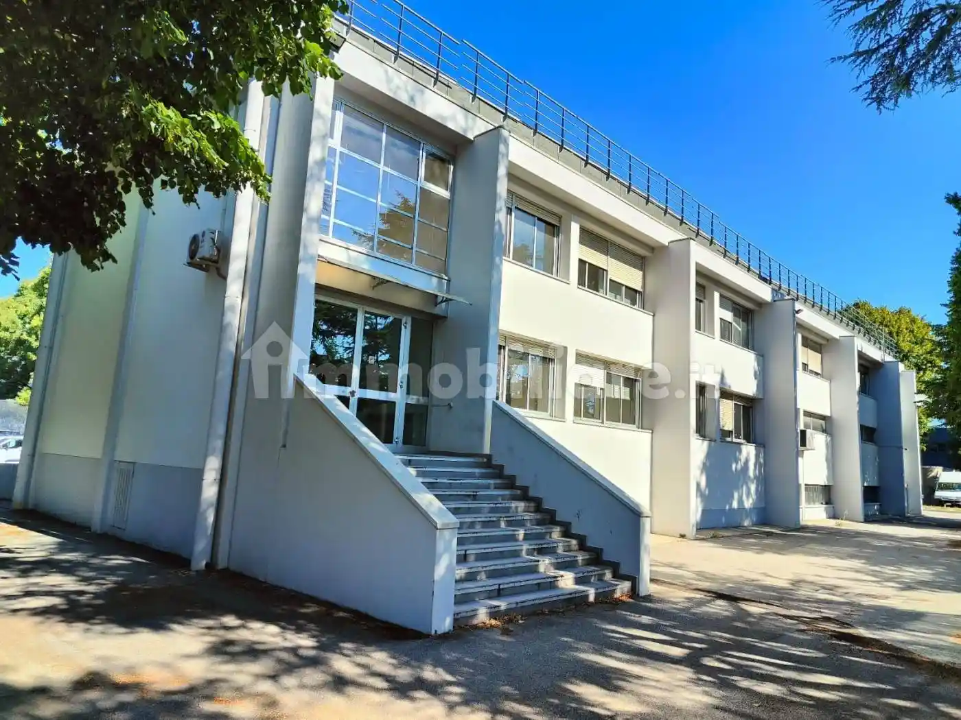 Palazzo - Edificio in vendita a Bologna