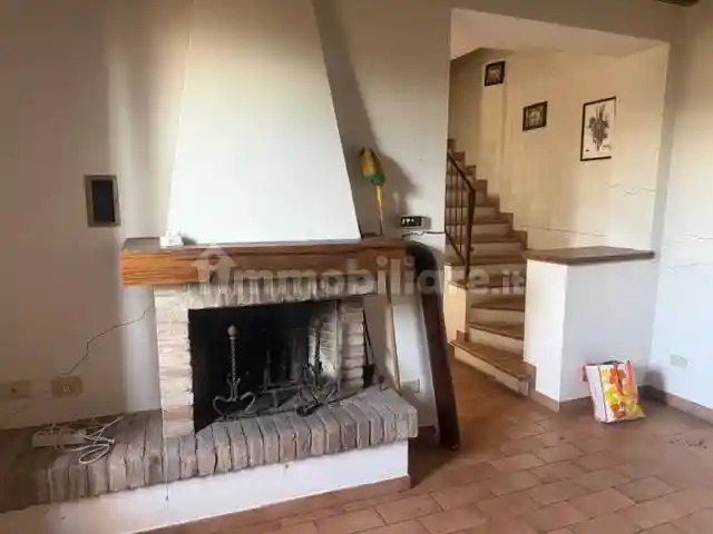 Rustico - Casale in vendita a Traversetolo