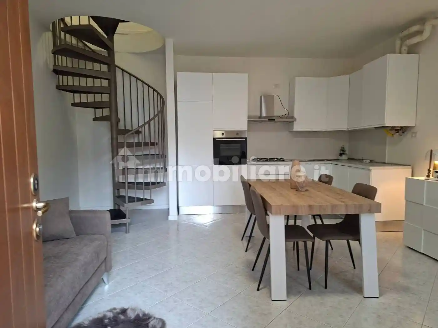 Appartamento in affitto a Saronno