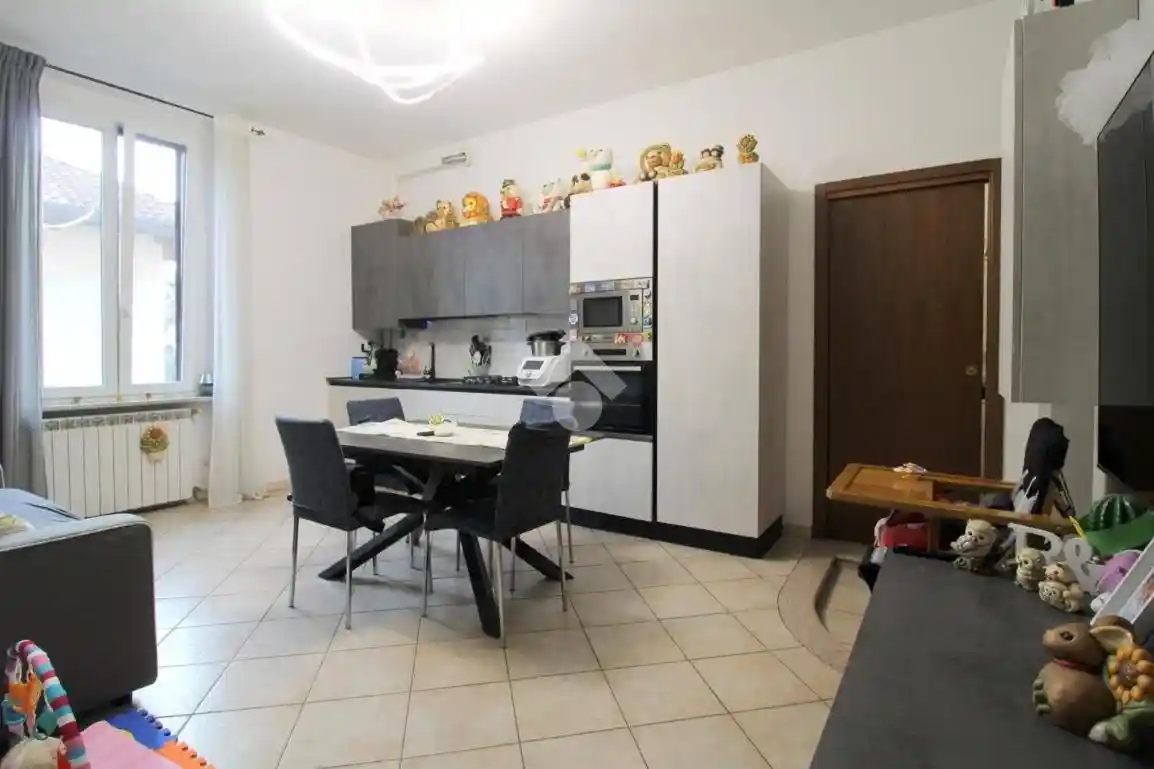 Appartamento in vendita a Rho