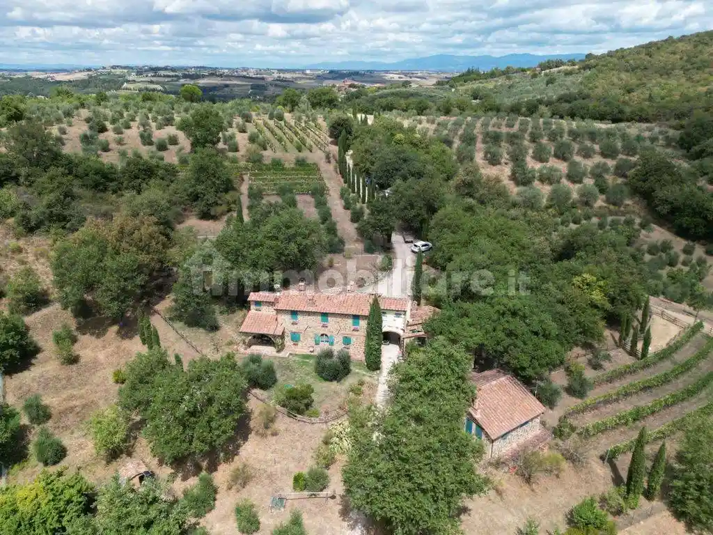 Rustico - Casale in vendita a Città della Pieve