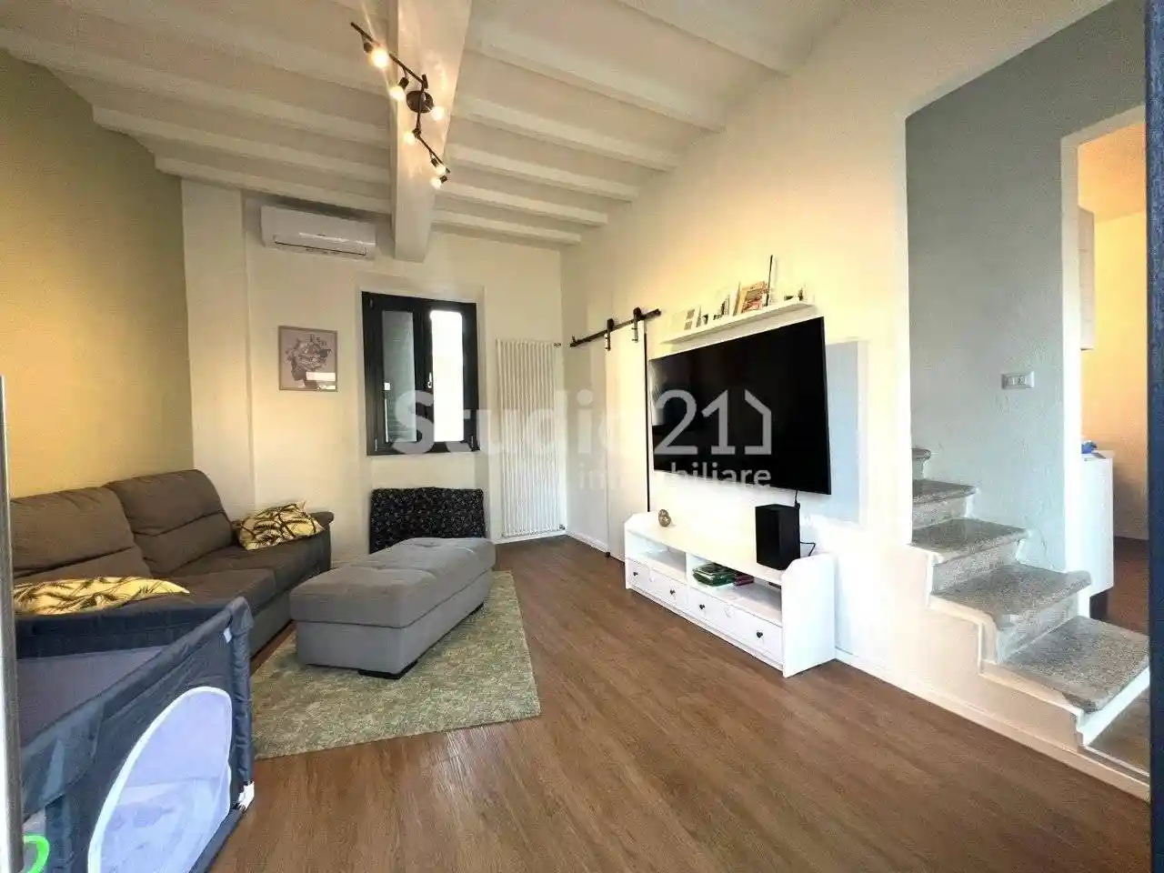 Appartamento in vendita a Reggello