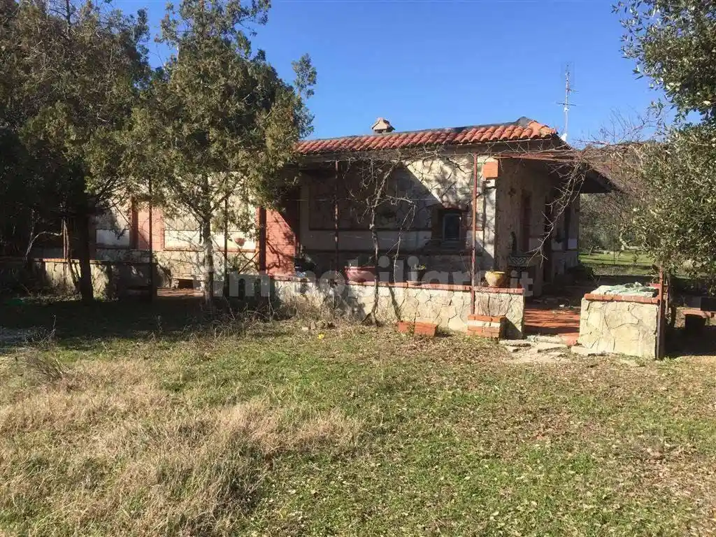 Rustico - Casale in vendita a Terracina