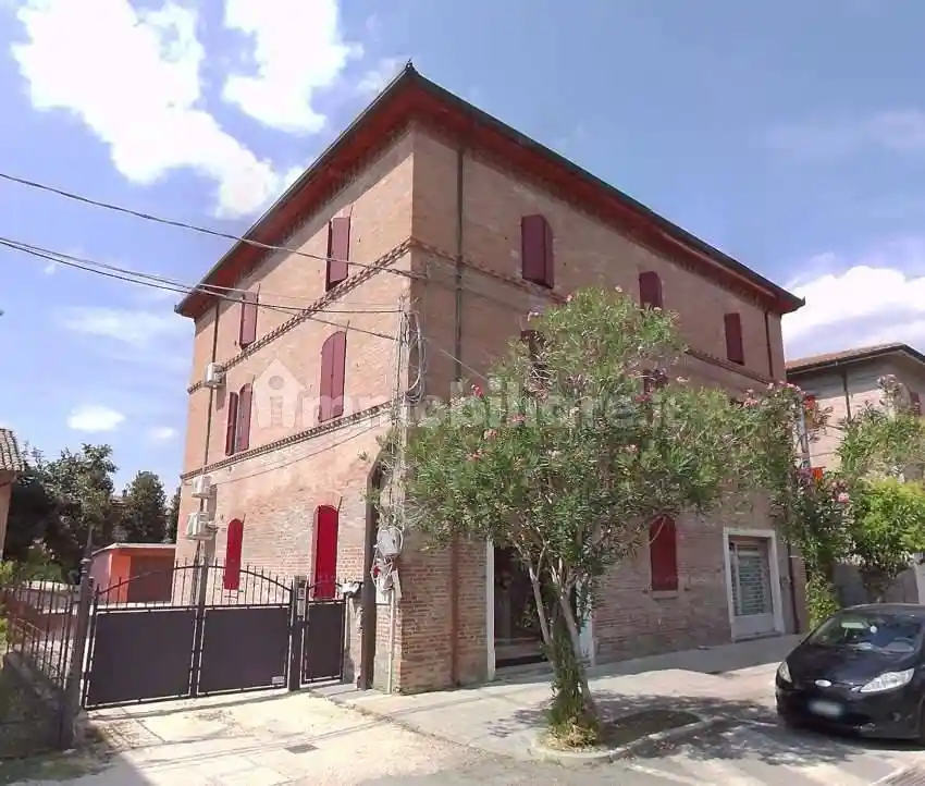 Appartamento in vendita a Cento