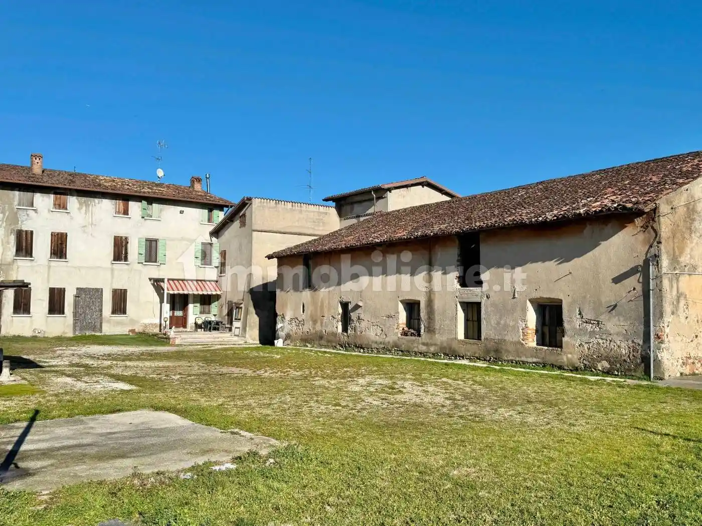 Rustico - Casale in vendita a Solferino