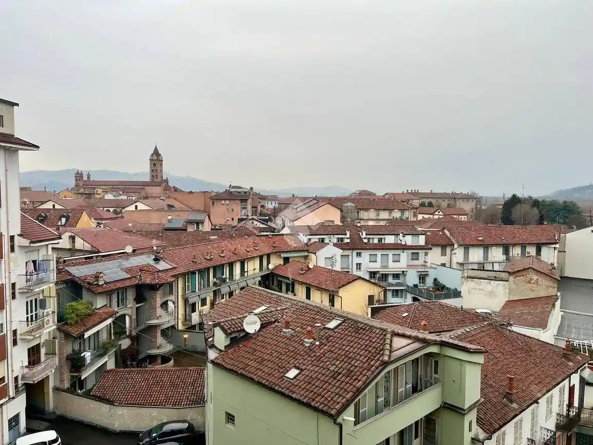 Appartamento in affitto a Alba