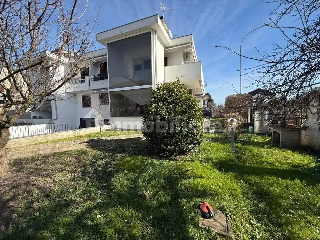 Villetta a schiera in vendita a Mediglia