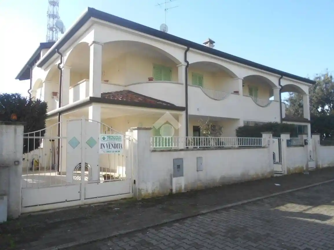 Villa in vendita a Comacchio