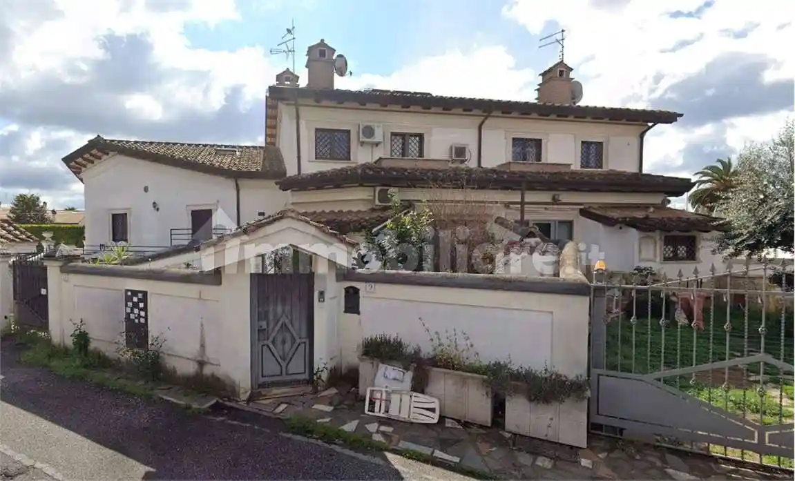 Villetta a schiera in vendita a Roma