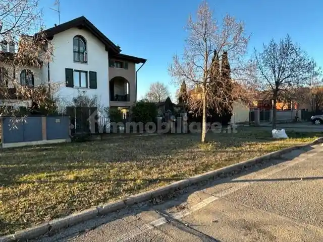 Villa in vendita a Quattro Castella