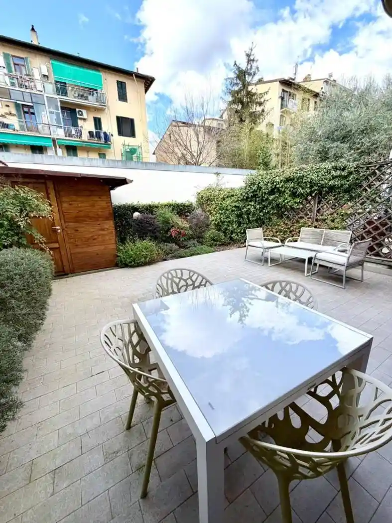 Casa indipendente in vendita a Firenze