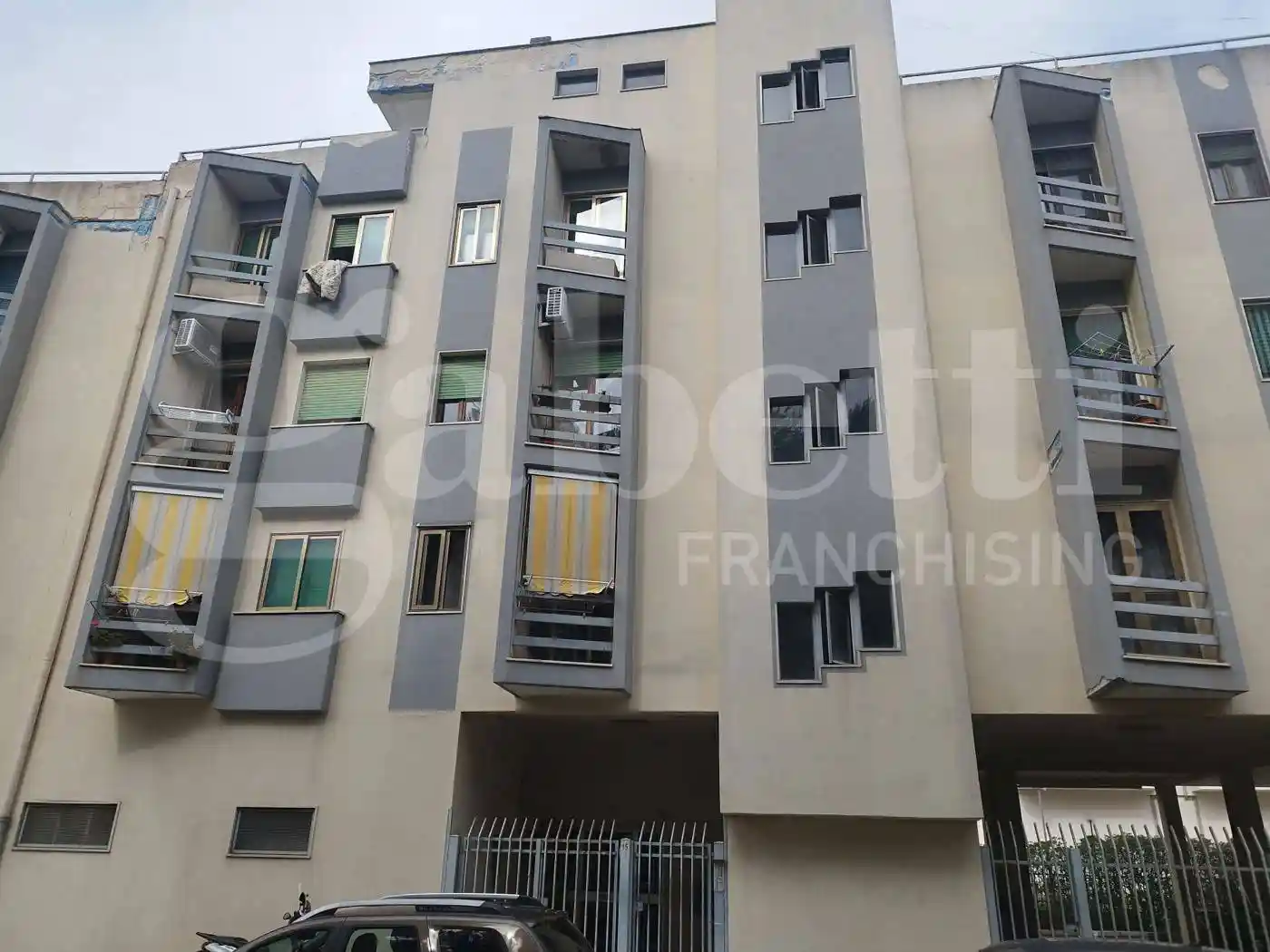 Appartamento in vendita a Taranto