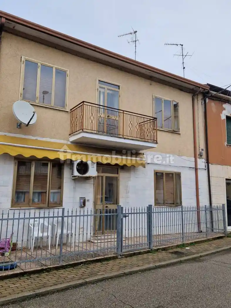 Villetta a schiera in vendita a Goro