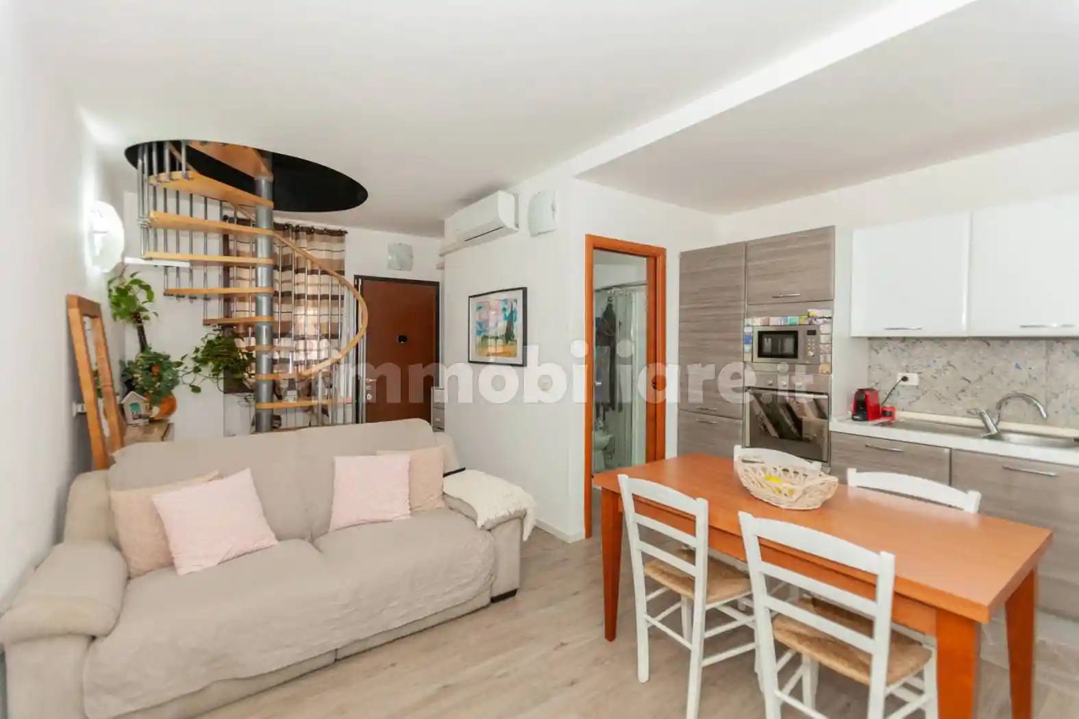 Appartamento in vendita a Turate