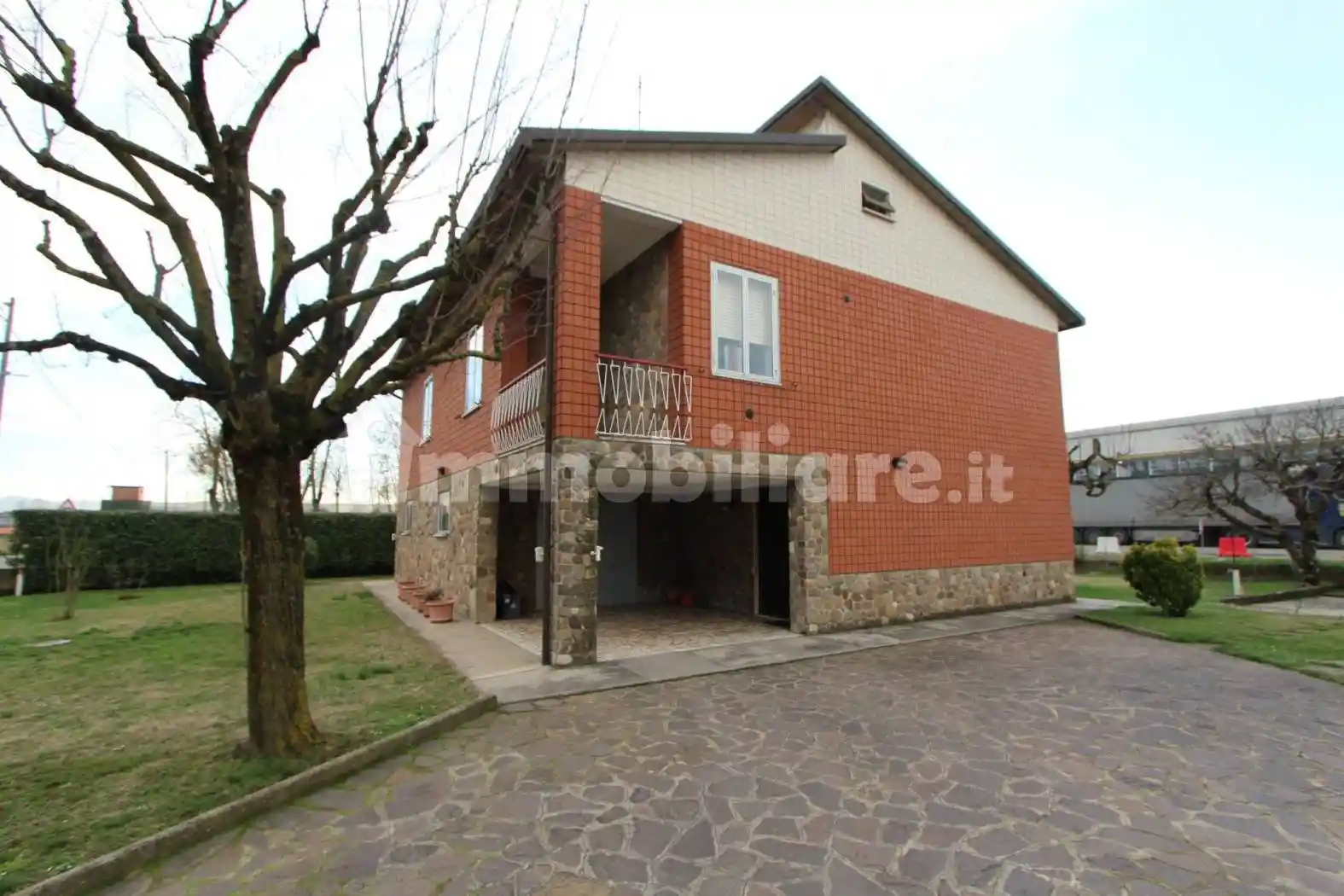 Villa in vendita a Valsamoggia