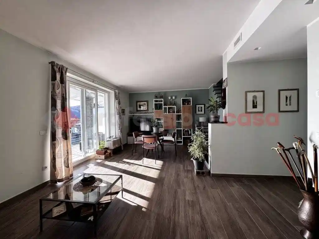 Appartamento in vendita a Meina