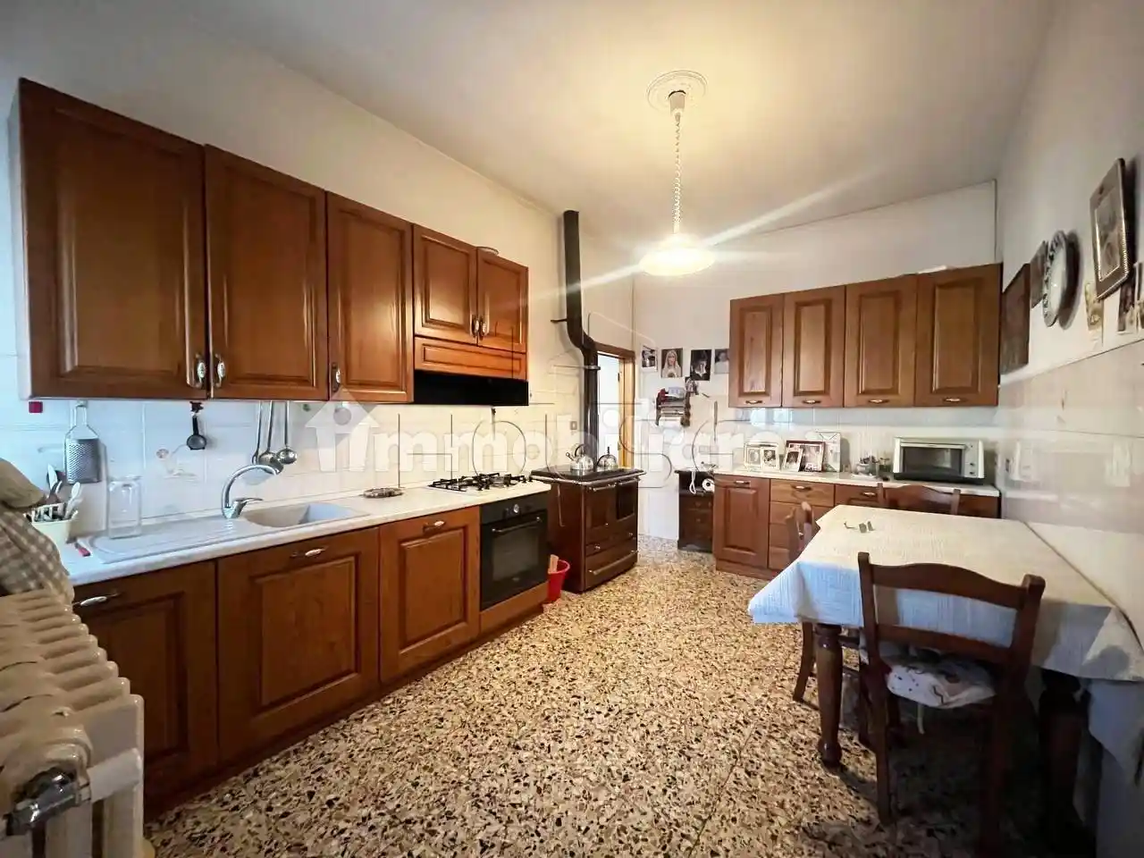 Casa indipendente in vendita a Arezzo