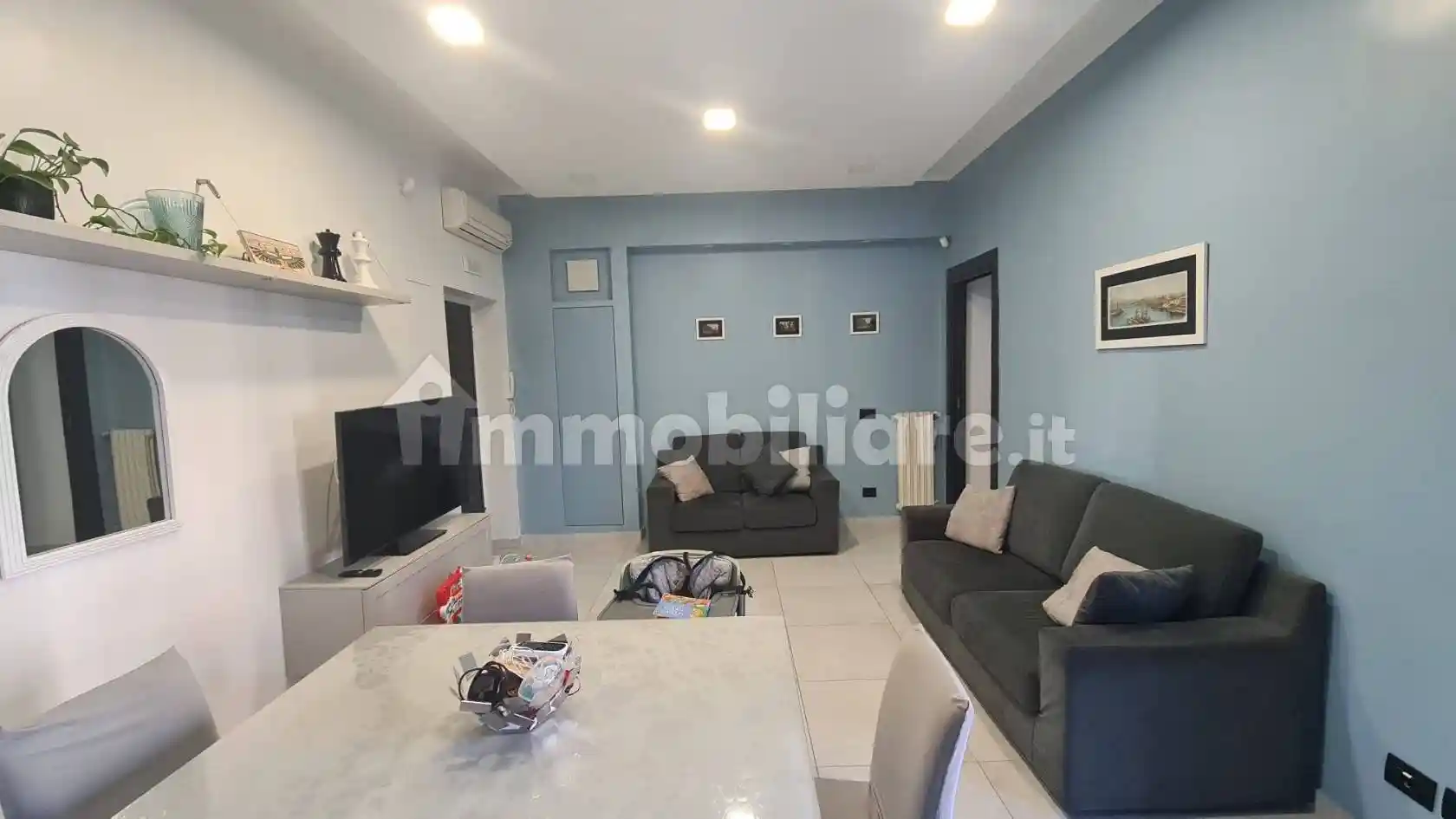 Appartamento in vendita a Napoli