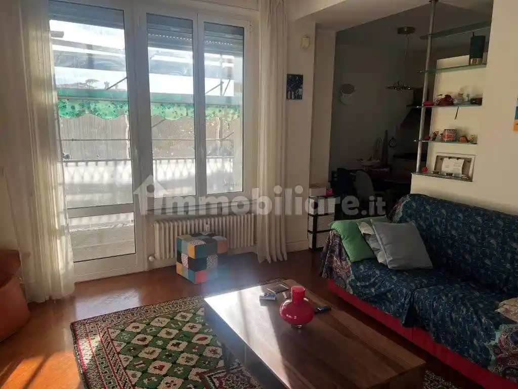 Appartamento in affitto a Genova