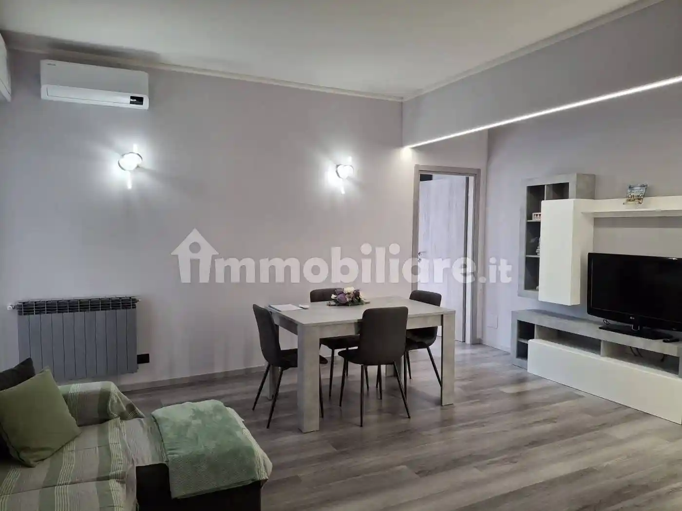 Appartamento in affitto a Savona