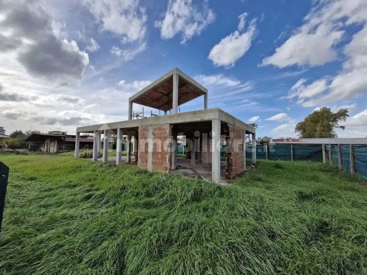 Villa in vendita a Latina