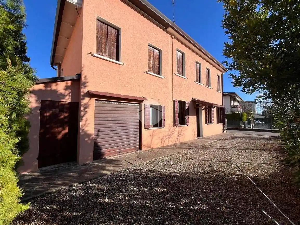 Villa in vendita a Silea