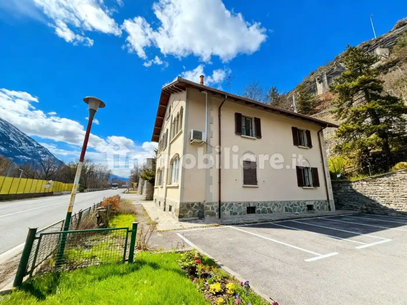 Appartamento in vendita a Nus