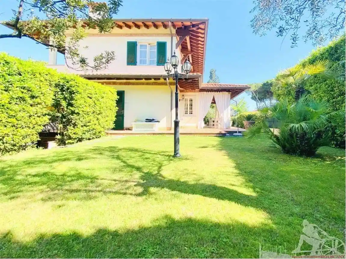 Villa in affitto a Forte dei Marmi