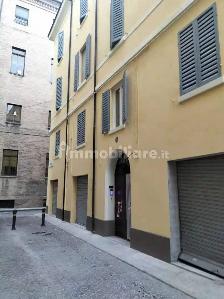 Appartamento in vendita a Modena