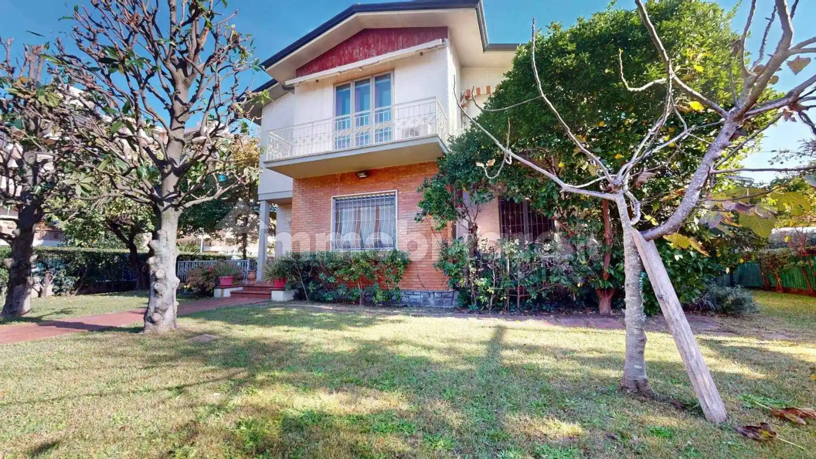 Villa in vendita a Viareggio