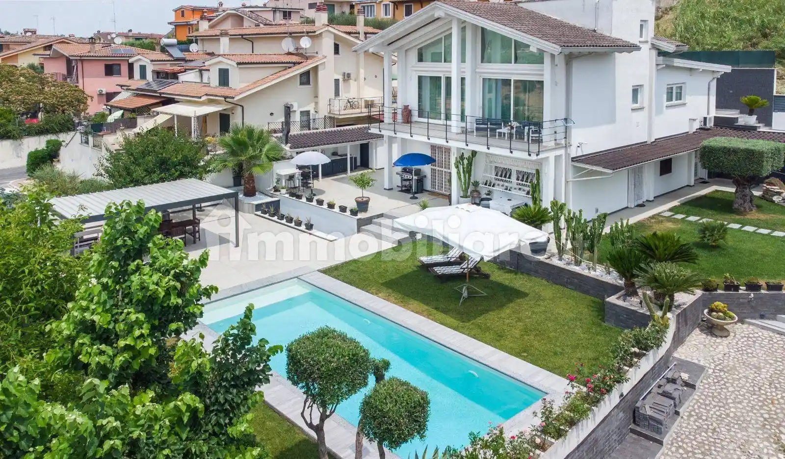 Villa in vendita a Guidonia Montecelio