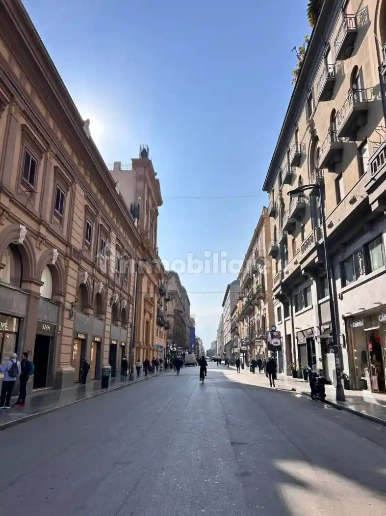 Appartamento in vendita a Palermo