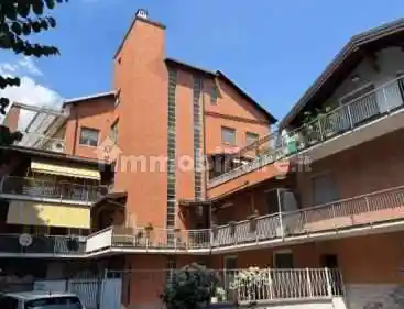 Appartamento in vendita a Garbagnate Milanese