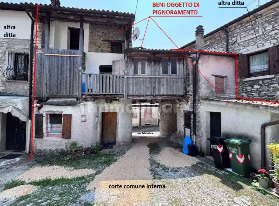 Casa indipendente in vendita a Revine Lago