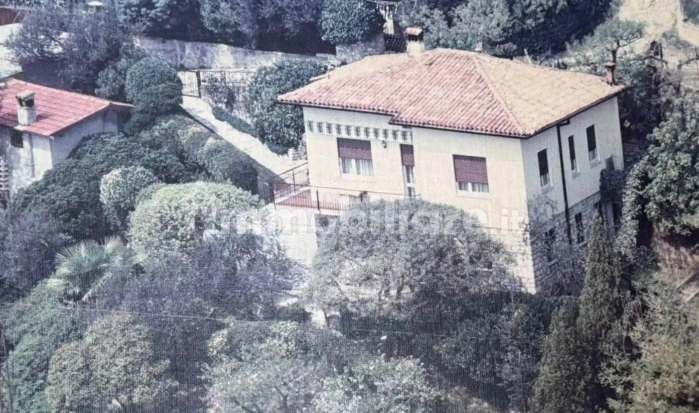 Villa in vendita a Gardone Riviera