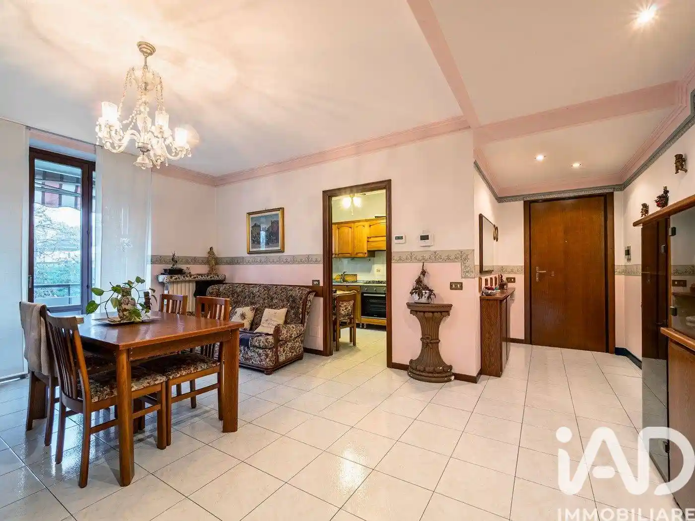 Appartamento in vendita a Rovello Porro