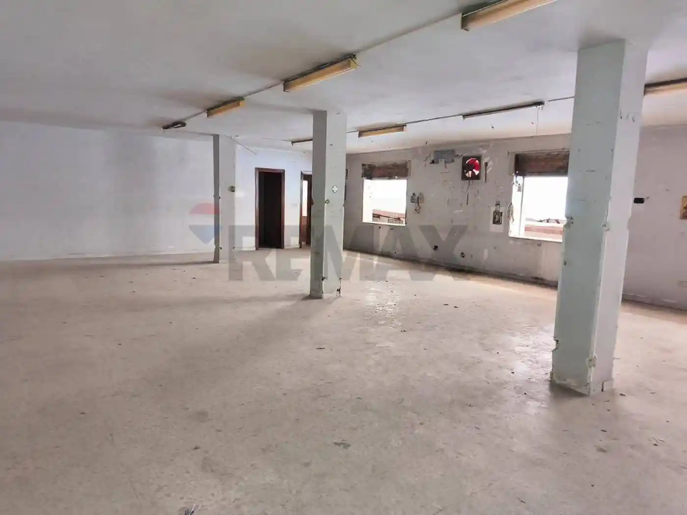 Palazzo - Edificio in vendita a Napoli