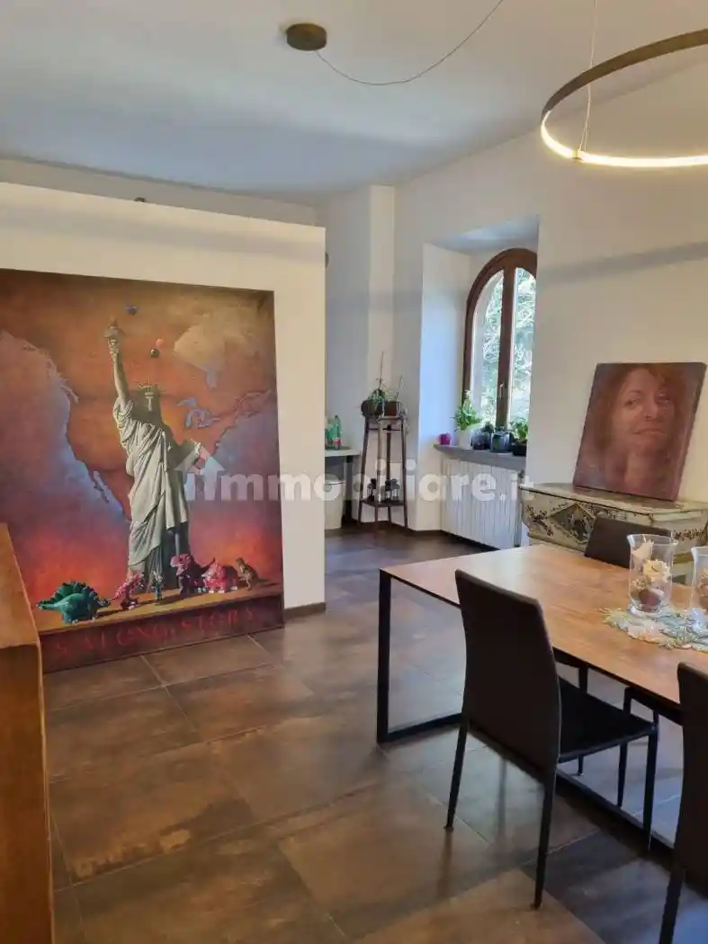 Appartamento in vendita a Oliveto Lario