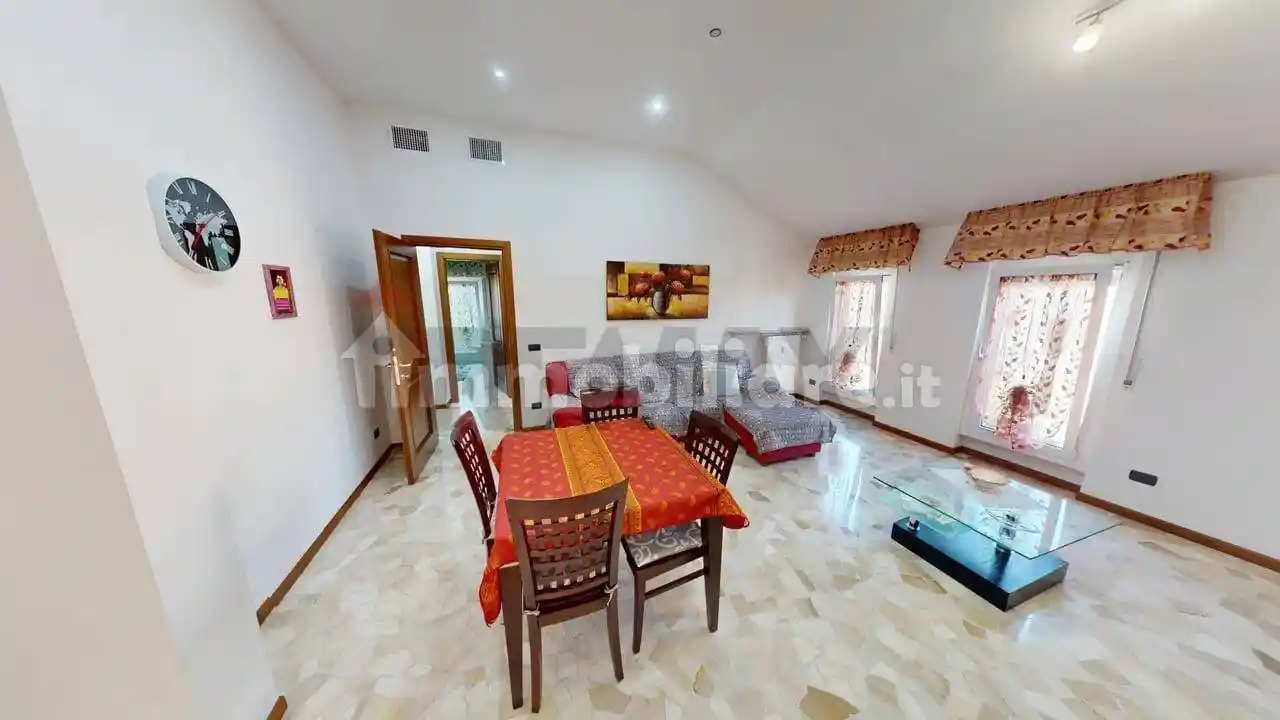 Appartamento in vendita a Pavia