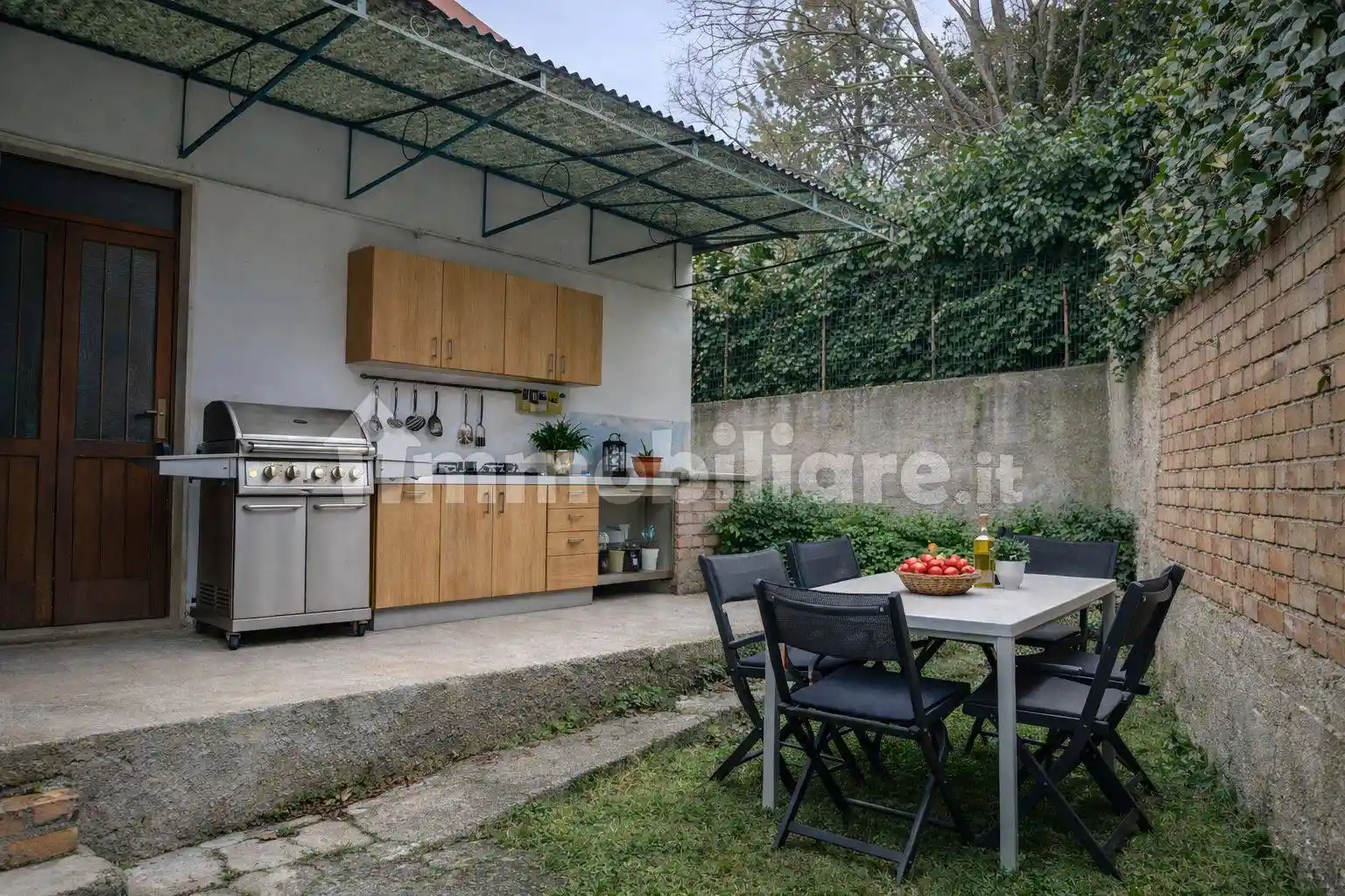 Casa indipendente in vendita a Bussi sul Tirino