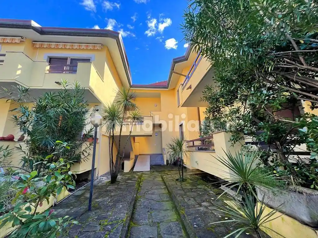 Appartamento in vendita a Massa