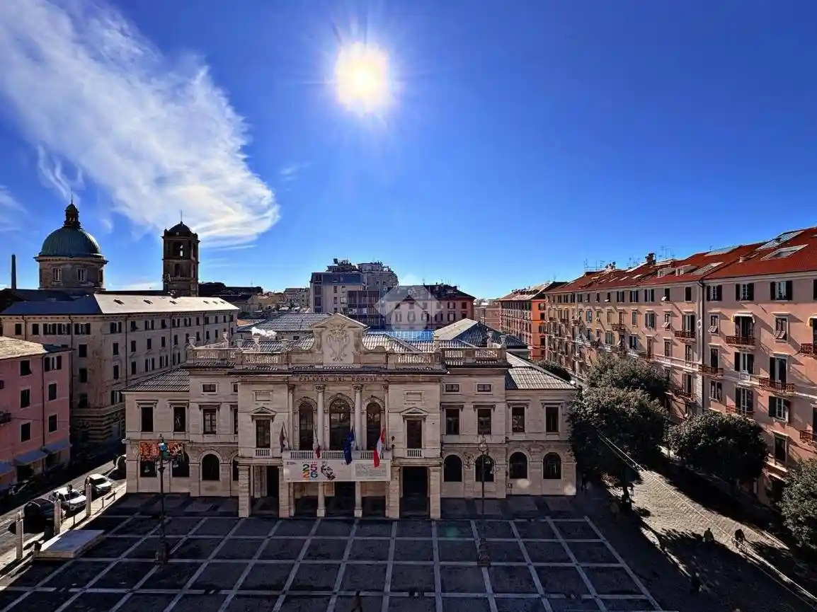 Appartamento in vendita a Savona