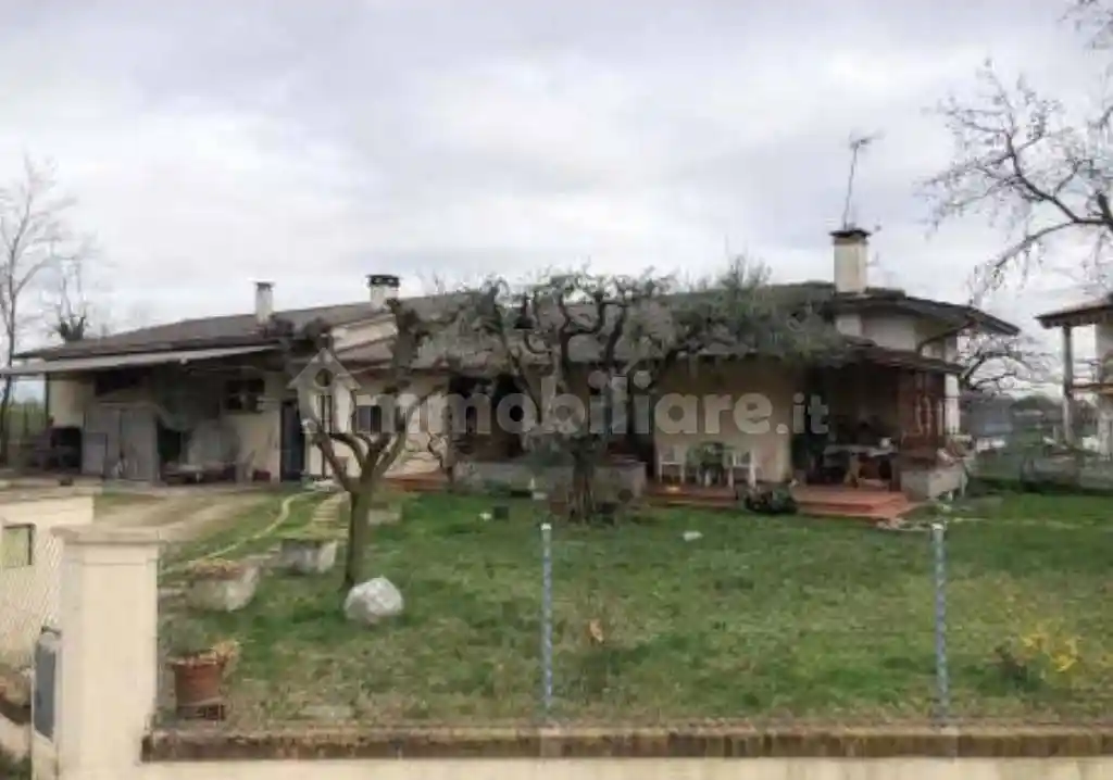 Appartamento in vendita a Paese