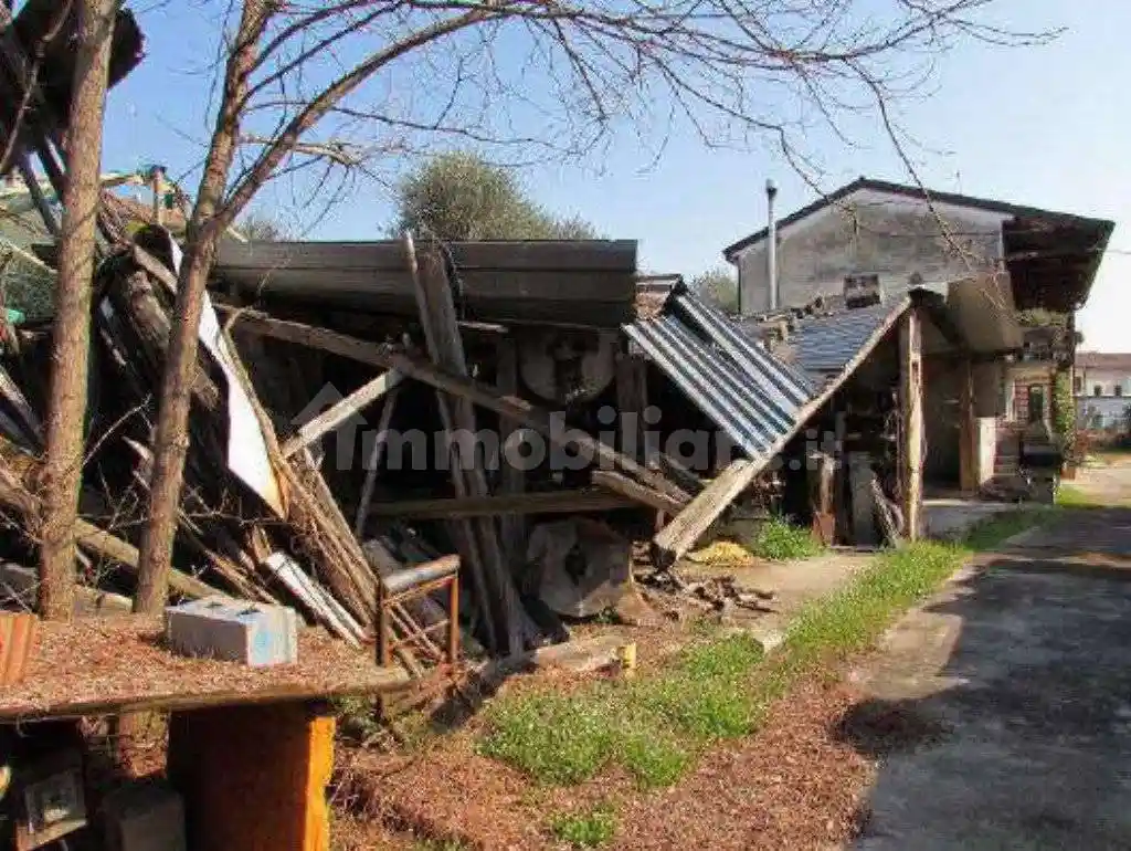 Appartamento in vendita a Colle Umberto