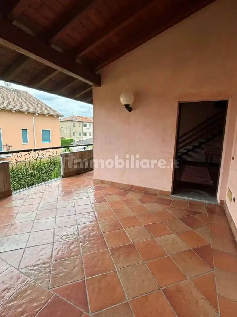 Villa in vendita a Trezzano Rosa