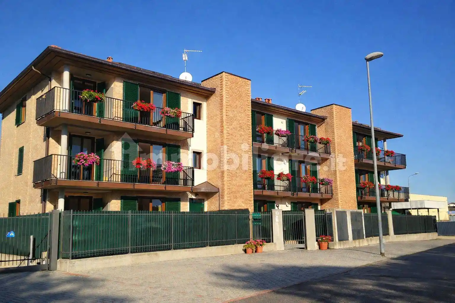 Appartamento in affitto a Tradate