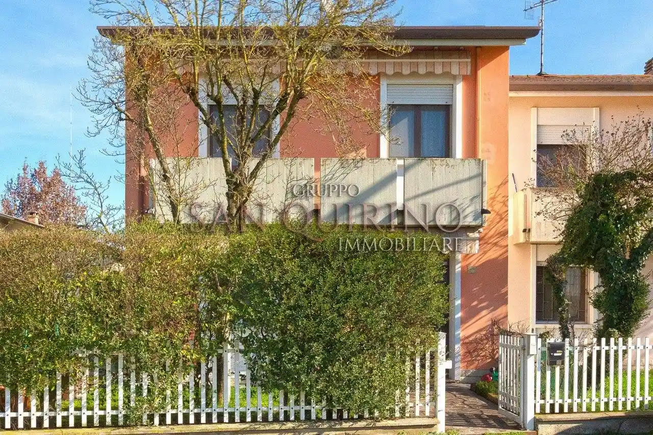 Villa in vendita a Guastalla