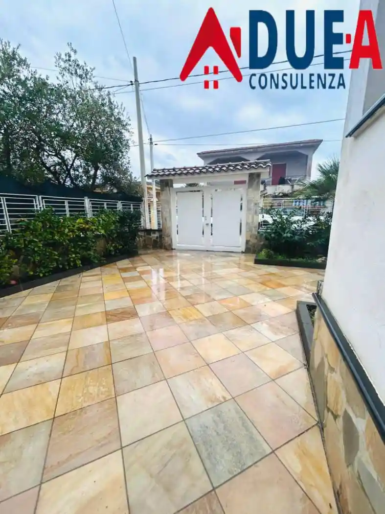 Villa in vendita a Castel Volturno