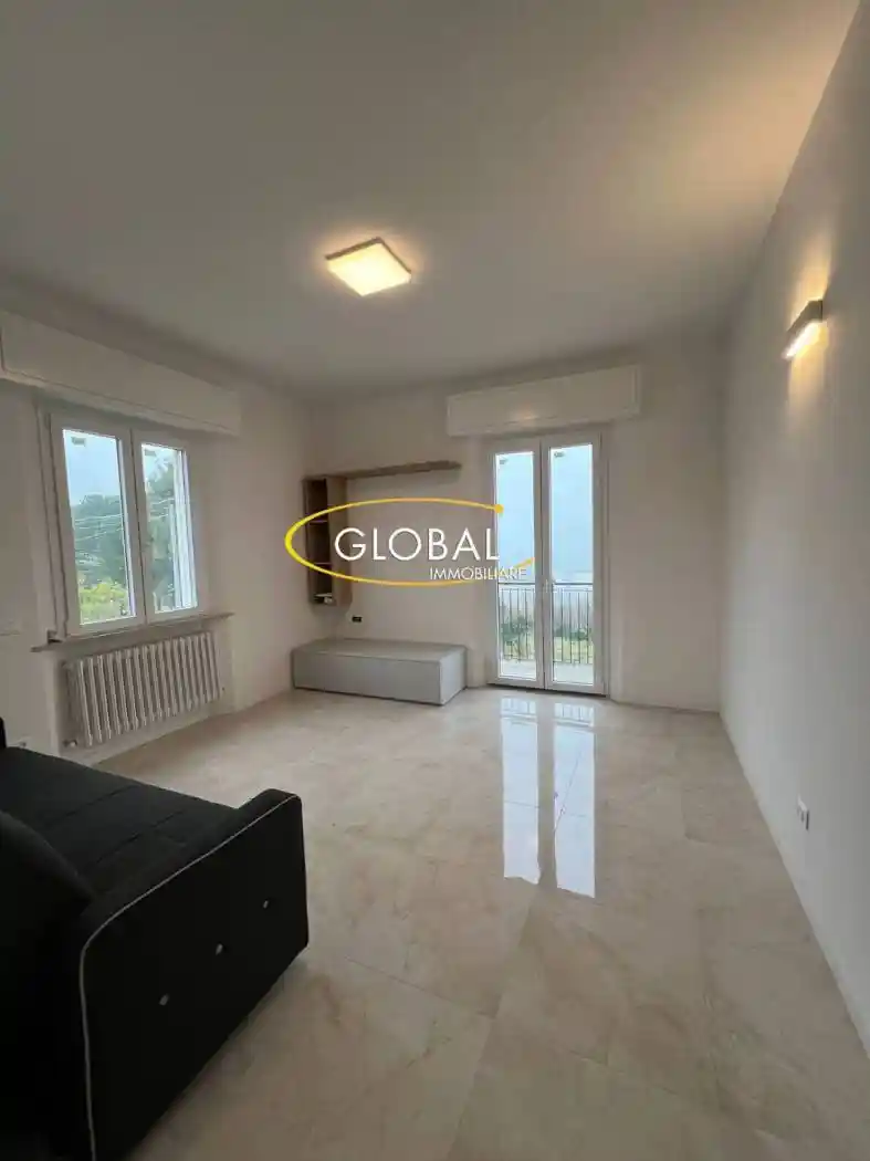 Appartamento in affitto a Ancona